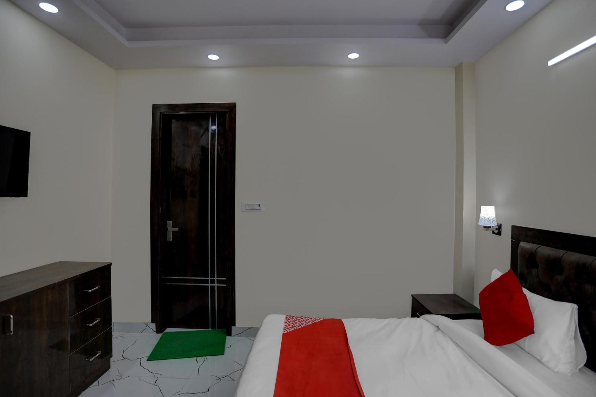 Hotel O Diamond Inn New Delhi Exterior photo