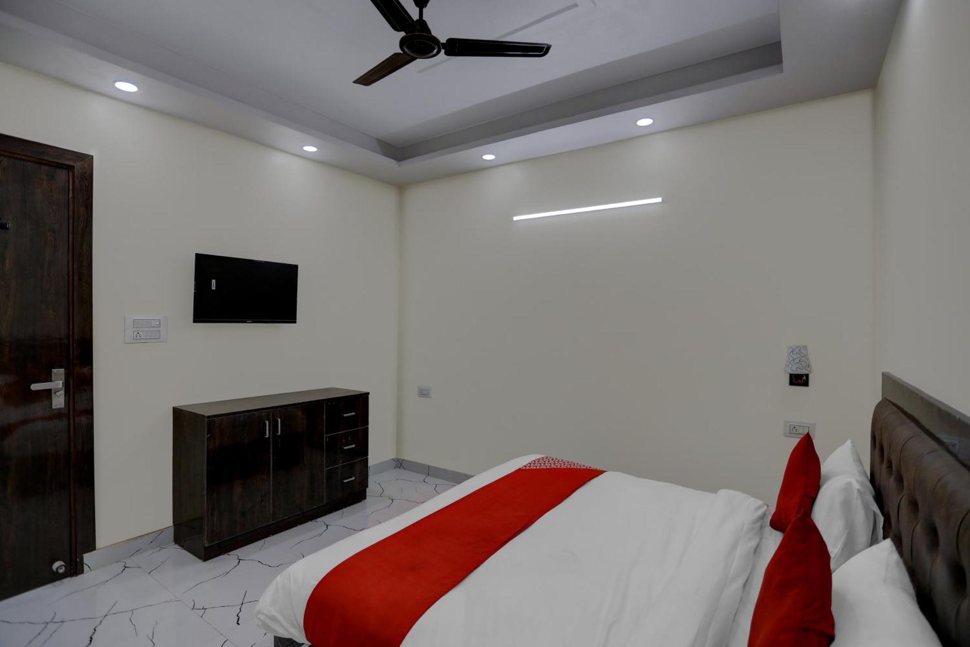 Hotel O Diamond Inn New Delhi Exterior photo